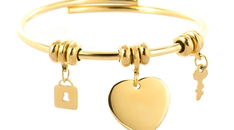Bracelet jonc ajustable avec petite clef, cadenas et coeur acier doré à personnaliser