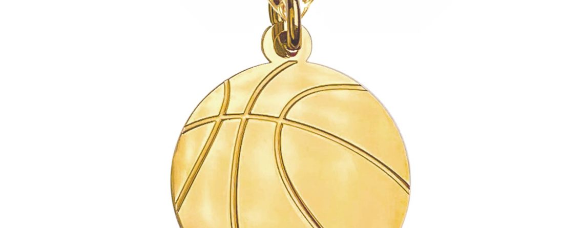 Collier orné d'un pendentif ballon de basket doré