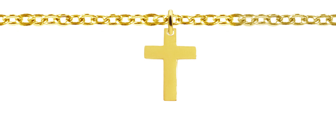 Bracelet chaînette agrémenté d'une pampille croix en acier inoxydable doré