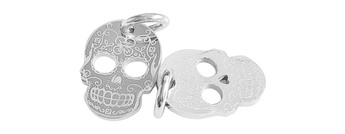 Pendentif tête de mort en acier inoxydable argenté - 14mm