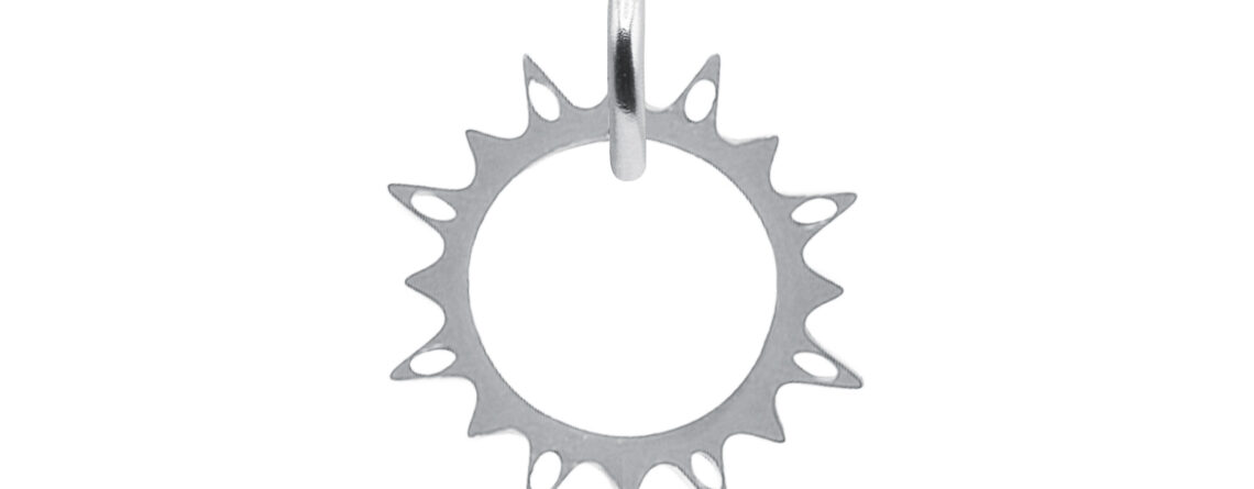 Pendentif soleil en acier inoxydable argenté
