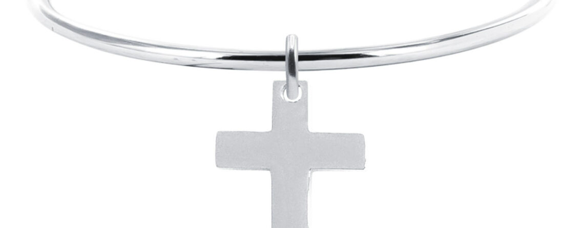 Jonc rigide agrémenté d'une pampille croix (25mm) en acier inoxydable argenté