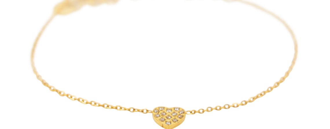 Bracelet cœur rehaussé d'oxydes de zirconium en acier inoxydable doré